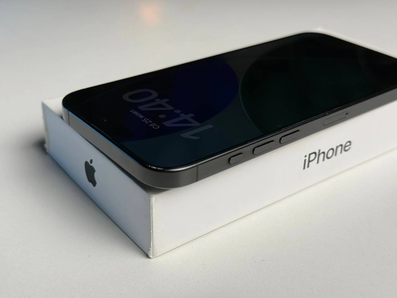 ВЖИВАНИЙ Apple iPhone 16 Pro Max 256GB Black Titanium (MYWV3) - Стан: задовільний | Акумулятор: 95% | Комплектація: повний | Гарантія: 3 міс.