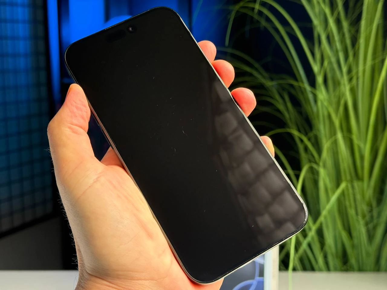 ВЖИВАНИЙ Apple iPhone 16 Pro Max 256GB Black Titanium (MYWV3) - Стан: гарний | Акумулятор: 94% | Комплектація: повний | Гарантія: 3 міс.