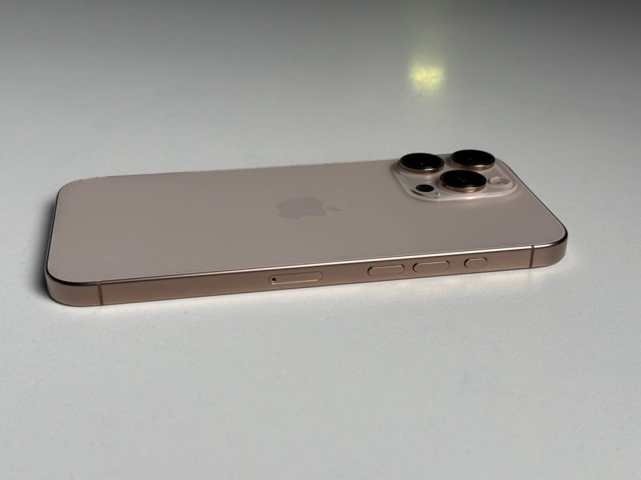 ВЖИВАНИЙ Apple iPhone 16 Pro Max 256GB Desert Titanium (MYWX3) - Стан: ідеальний | Акумулятор: 94% | Комплектація: iPhone, кабель | Гарантія: 3 міс.