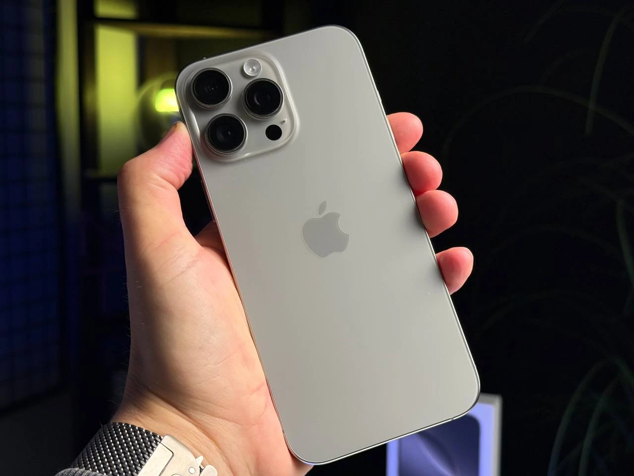 ВЖИВАНИЙ Apple iPhone 16 Pro Max 256GB Natural Titanium (MYWY3) - Стан: ідеальний | Акумулятор: 100% | Комплектація: повний | Гарантія: 3 міс.