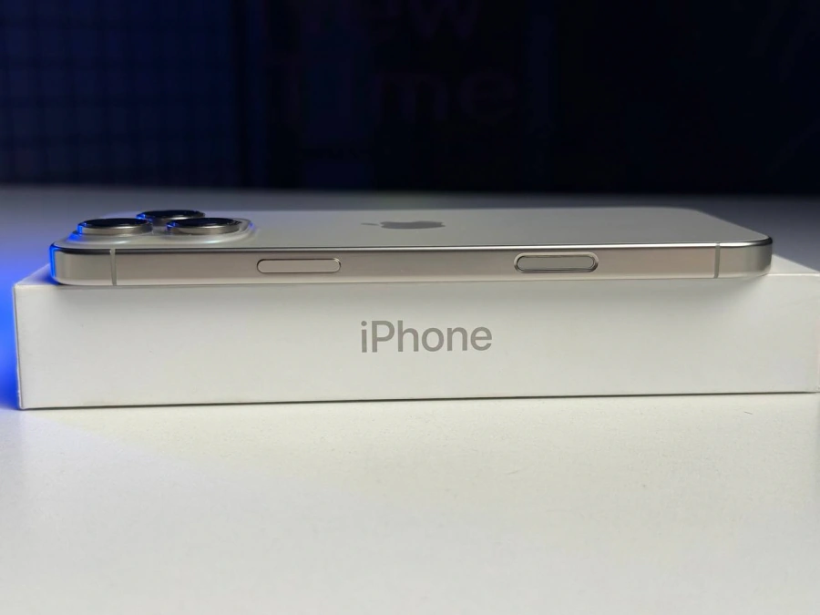 ВЖИВАНИЙ Apple iPhone 16 Pro Max 256GB Natural Titanium (MYWY3) - Стан: ідеальний | Акумулятор: 100% | Комплектація: повний | Гарантія: 3 міс.
