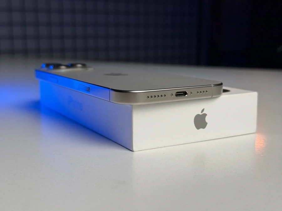 ВЖИВАНИЙ Apple iPhone 16 Pro Max 256GB Natural Titanium (MYWY3) - Стан: ідеальний | Акумулятор: 97% | Комплектація: повний | Гарантія: 3 міс.