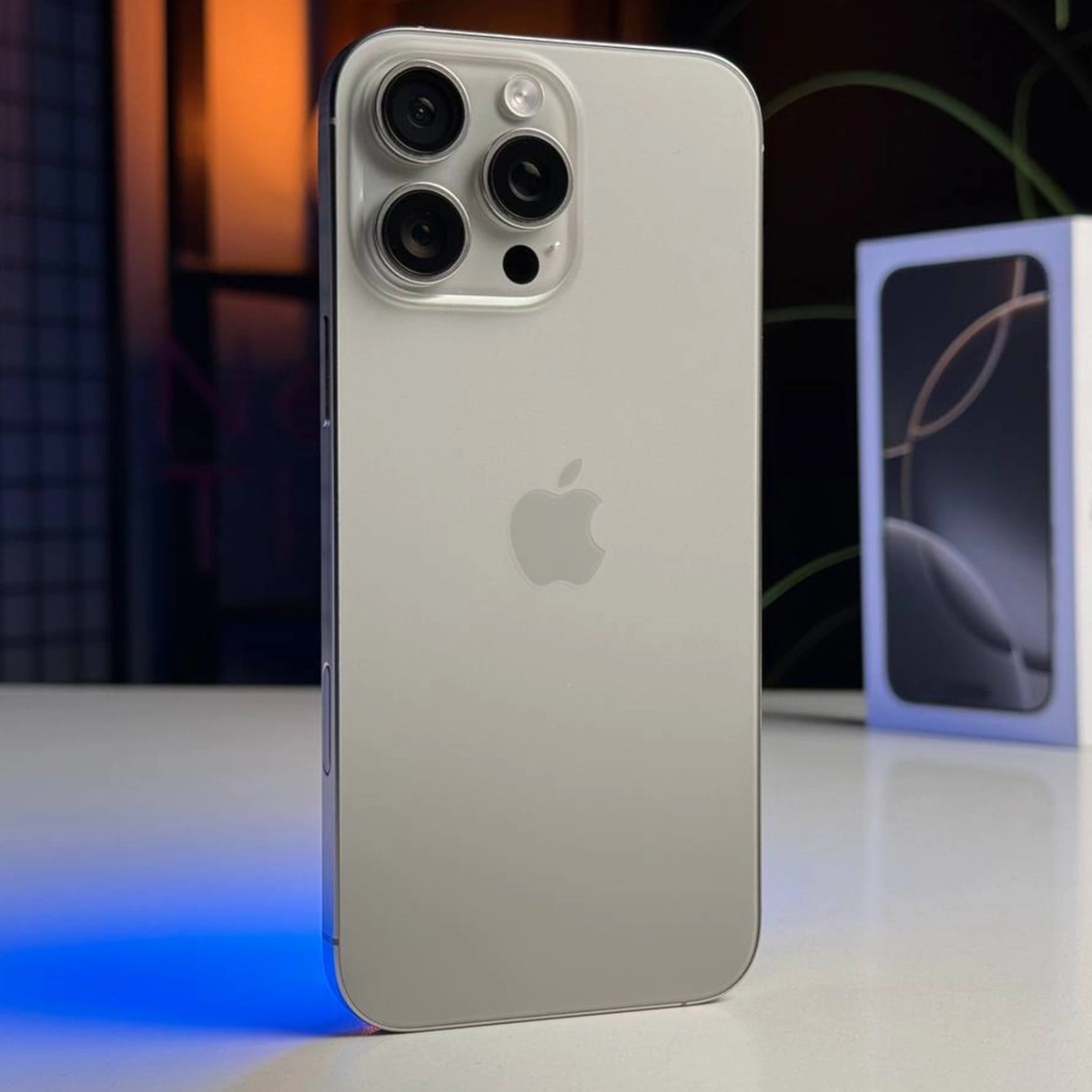 ВЖИВАНИЙ Apple iPhone 16 Pro Max 256GB Natural Titanium (MYWY3) - Стан: ідеальний | Акумулятор: 97% | Комплектація: повний | Гарантія: 3 міс.