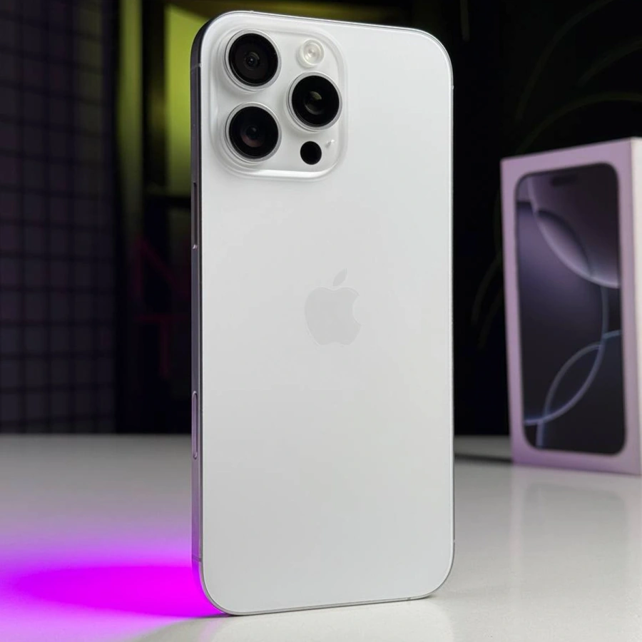 ВЖИВАНИЙ Apple iPhone 16 Pro Max 256GB White Titanium (MYWW3) - Стан: ідеальний | Акумулятор: 95% | Комплектація: повний | Гарантія: 3 міс.