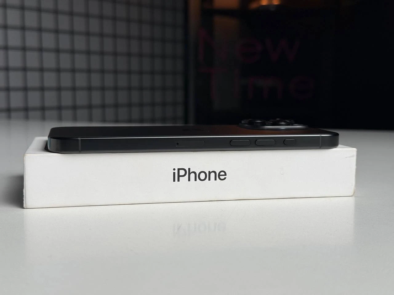 ВЖИВАНИЙ Apple iPhone 16 Pro Max 512GB Black Titanium (MYX03) - Стан: гарний | Акумулятор: 100% | Комплектація: повний | Гарантія: 3 міс.