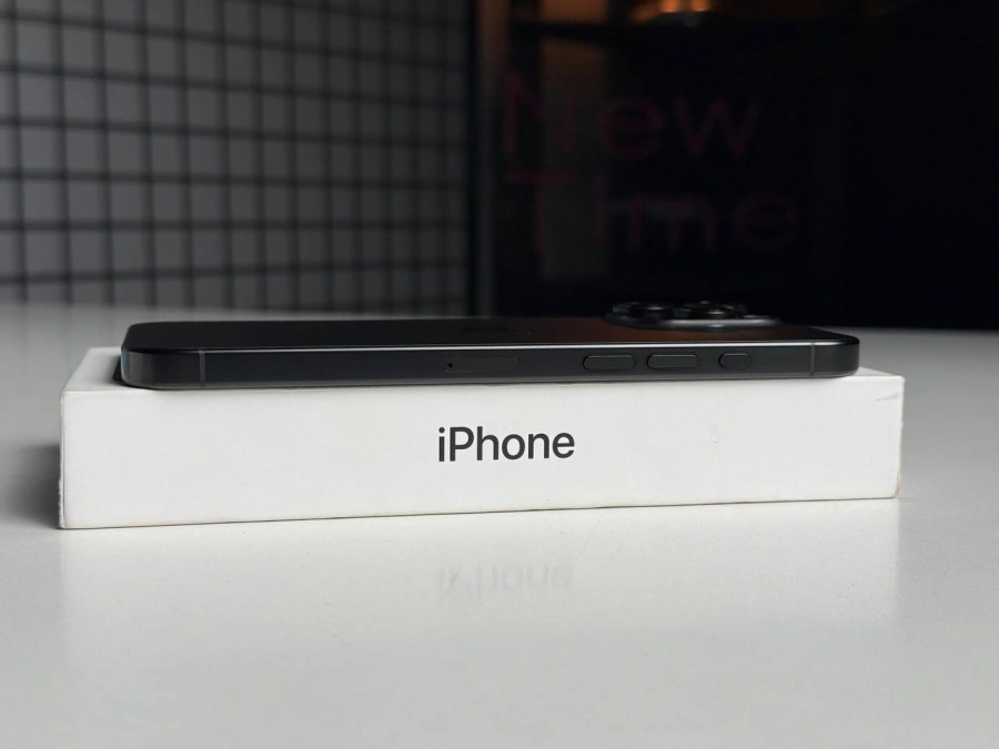 Б/У Apple iPhone 16 Pro Max 512GB Black Titanium (MYX03) - Состояние: хороший | Аккумулятор: 100% | Комплектация: полный | Гарантія: 3 мес.