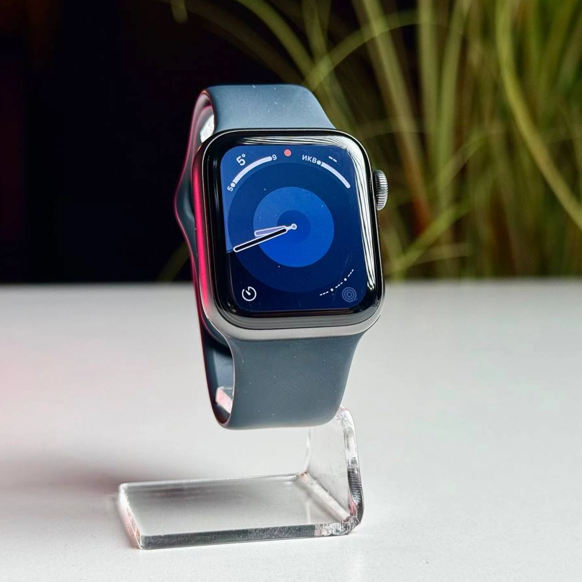 Б/У Apple Watch SE GPS + Cellular 40mm Space Gray Aluminum Case with Midnight Sport Band (MKQQ3, MKR23) - Состояние: хорошее | Аккумулятор: 100% | Комплектация: часы, кабель зарядки | Гарантия: 3 мес.