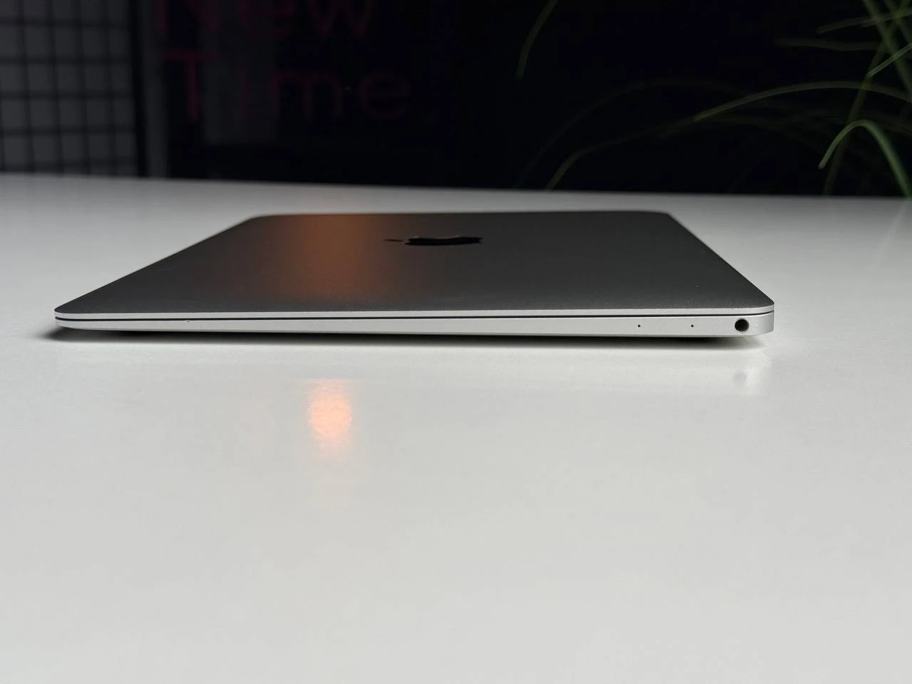 ВЖИВАНИЙ MacBook 12" Silver (MNYH2) 2017 - Стан: гарний | Акумулятор: 88% | Комплектація: повний, без коробки | Гарантія: 3 міс.