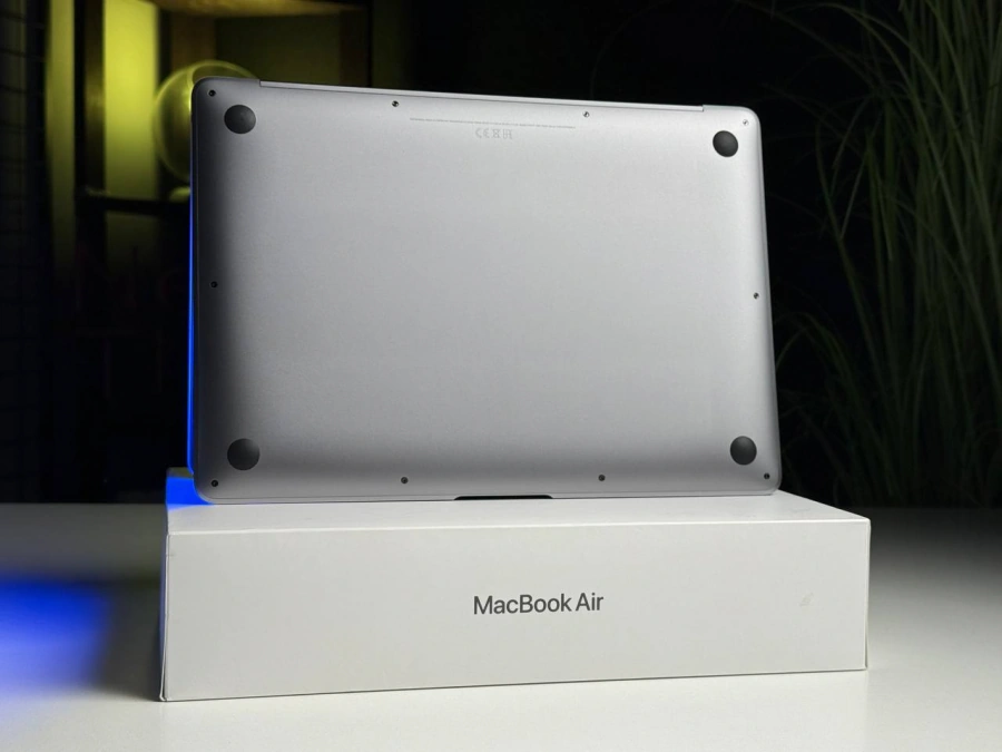 Б/У MacBook Air 13" M1/8CPU/7GPU/8GB/256GB Space Gray 2020 (MGN63) - US English - Состояние: хороший | Аккумулятор: 94% | Комплектация: полный | Гарантія: 3 мес.