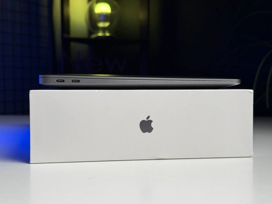 Б/У MacBook Air 13" M1/8CPU/7GPU/8GB/256GB Space Gray 2020 (MGN63) - US English - Состояние: хороший | Аккумулятор: 94% | Комплектация: полный | Гарантія: 3 мес.