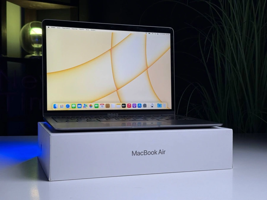 Б/У MacBook Air 13" M1/8CPU/7GPU/8GB/256GB Space Gray 2020 (MGN63) - US English - Состояние: хороший | Аккумулятор: 94% | Комплектация: полный | Гарантія: 3 мес.