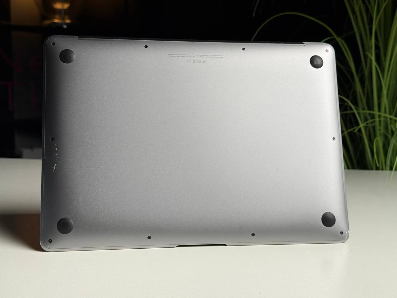 ВЖИВАНИЙ MacBook Air 13" M1/8CPU/7GPU/8GB/256GB Space Gray 2020 (MGN63) - US English - Стан: задовільний | Акумулятор: 85% | Комплектація: повний | Гарантія: 3 міс.