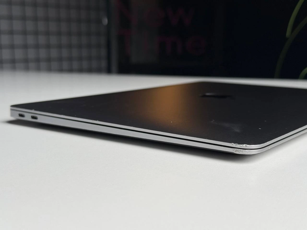 ВЖИВАНИЙ MacBook Air 13" M1/8CPU/7GPU/8GB/256GB Space Gray 2020 (MGN63) - US English - Стан: задовільний | Акумулятор: 85% | Комплектація: повний | Гарантія: 3 міс.