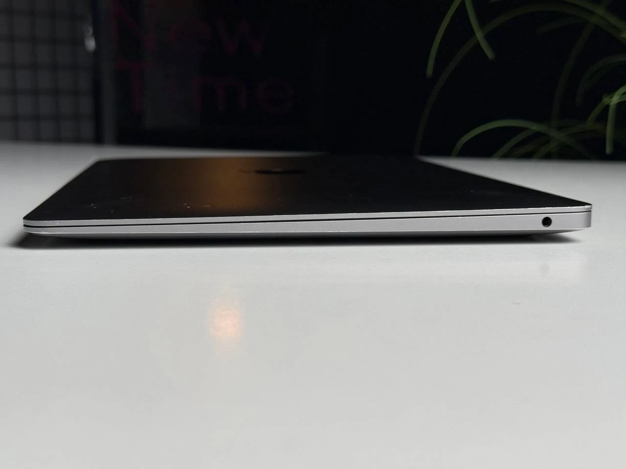 ВЖИВАНИЙ MacBook Air 13" M1/8CPU/7GPU/8GB/256GB Space Gray 2020 (MGN63) - US English - Стан: задовільний | Акумулятор: 85% | Комплектація: повний | Гарантія: 3 міс.