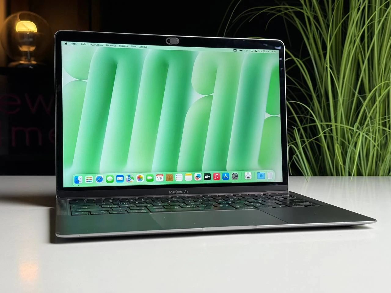 ВЖИВАНИЙ MacBook Air 13" M1/8CPU/7GPU/8GB/256GB Space Gray 2020 (MGN63) - US English - Стан: задовільний | Акумулятор: 85% | Комплектація: повний | Гарантія: 3 міс.