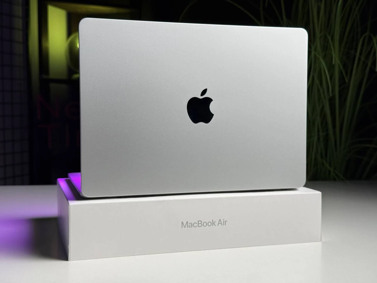 ВЖИВАНИЙ MacBook Air 13" M3/8CPU/8GPU/8GB/256GB Silver 2024 (MRXQ3) - Стан: гарний | Акумулятор: 88% | Комплектація: повний | Гарантія: 3 міс.