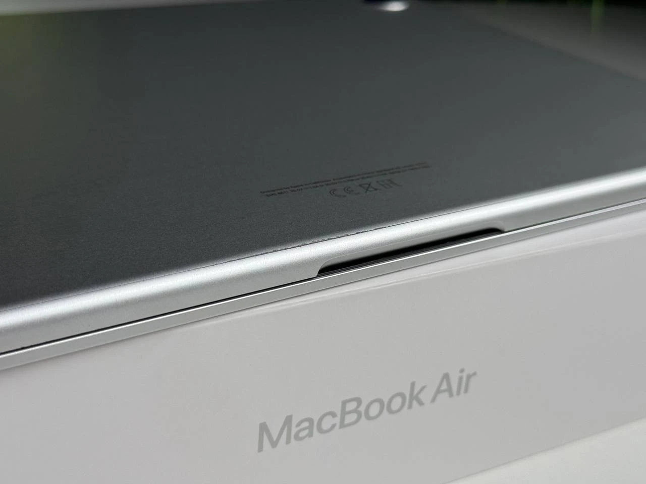 ВЖИВАНИЙ MacBook Air 13" M3/8CPU/8GPU/8GB/256GB Silver 2024 (MRXQ3) - Стан: гарний | Акумулятор: 88% | Комплектація: повний | Гарантія: 3 міс.