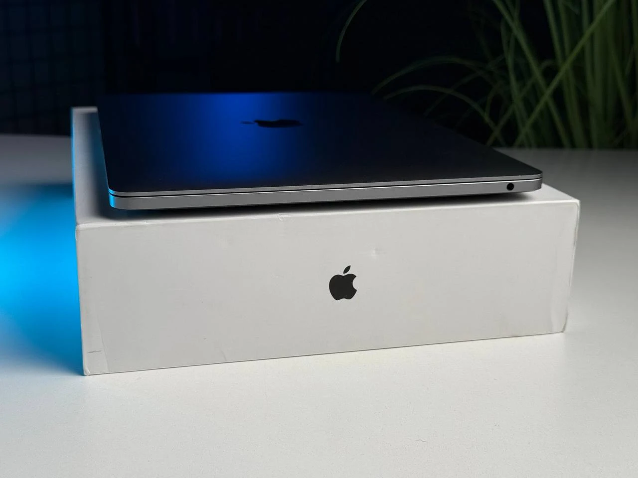 ВЖИВАНИЙ MacBook Pro 13" Space Gray (MYD82) 2020 - Стан: гарний | Акумулятор: 85% | Комплектація: повний | Гарантія: 3 міс.