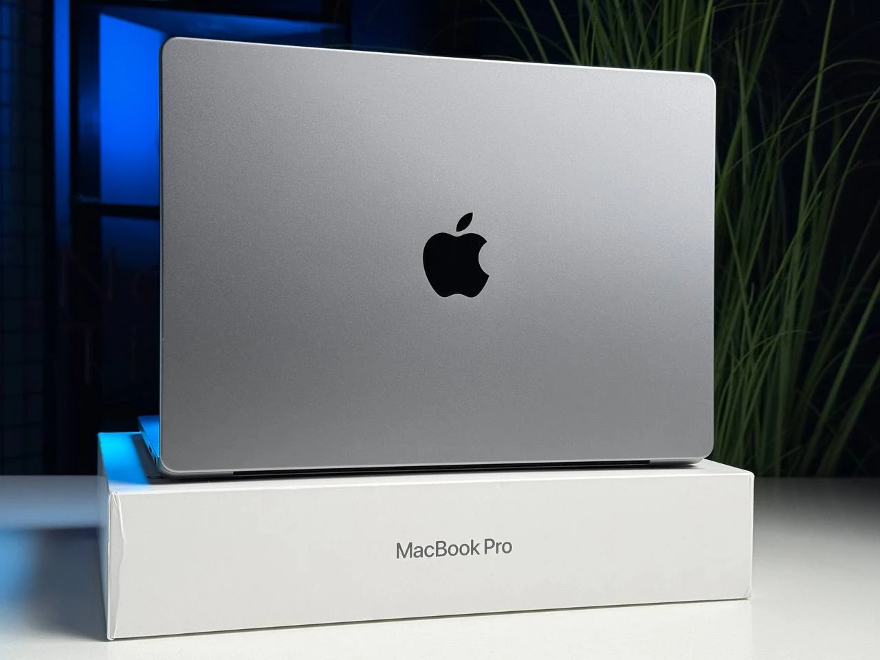 ВЖИВАНИЙ MacBook Pro 14" M1 Pro/10CPU/16GPU/16GB/1TB Space Gray 2021 (MKGQ3) - Стан: задовільний | Акумулятор: 85% | Комплектація: повний | Гарантія: 3 міс.