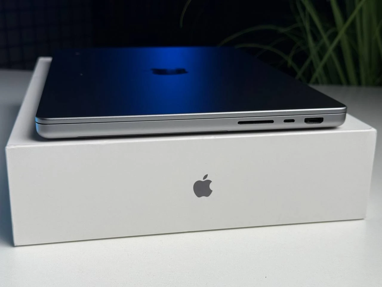 ВЖИВАНИЙ MacBook Pro 14" M1 Pro/10CPU/16GPU/16GB/1TB Space Gray 2021 (MKGQ3) - Стан: задовільний | Акумулятор: 85% | Комплектація: повний | Гарантія: 3 міс.