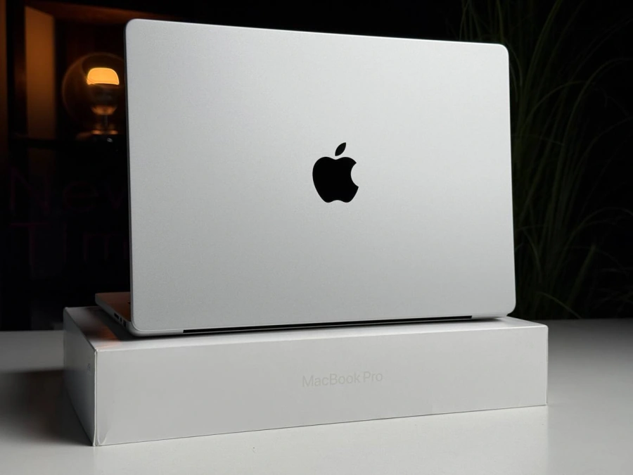 ВЖИВАНИЙ MacBook Pro 14" M3 Max/48GB/1TB Silver 2023 (Z1AX0029T) - Стан: гарний | Акумулятор: 100% | Комплектація: повний | Гарантія: 3 міс.