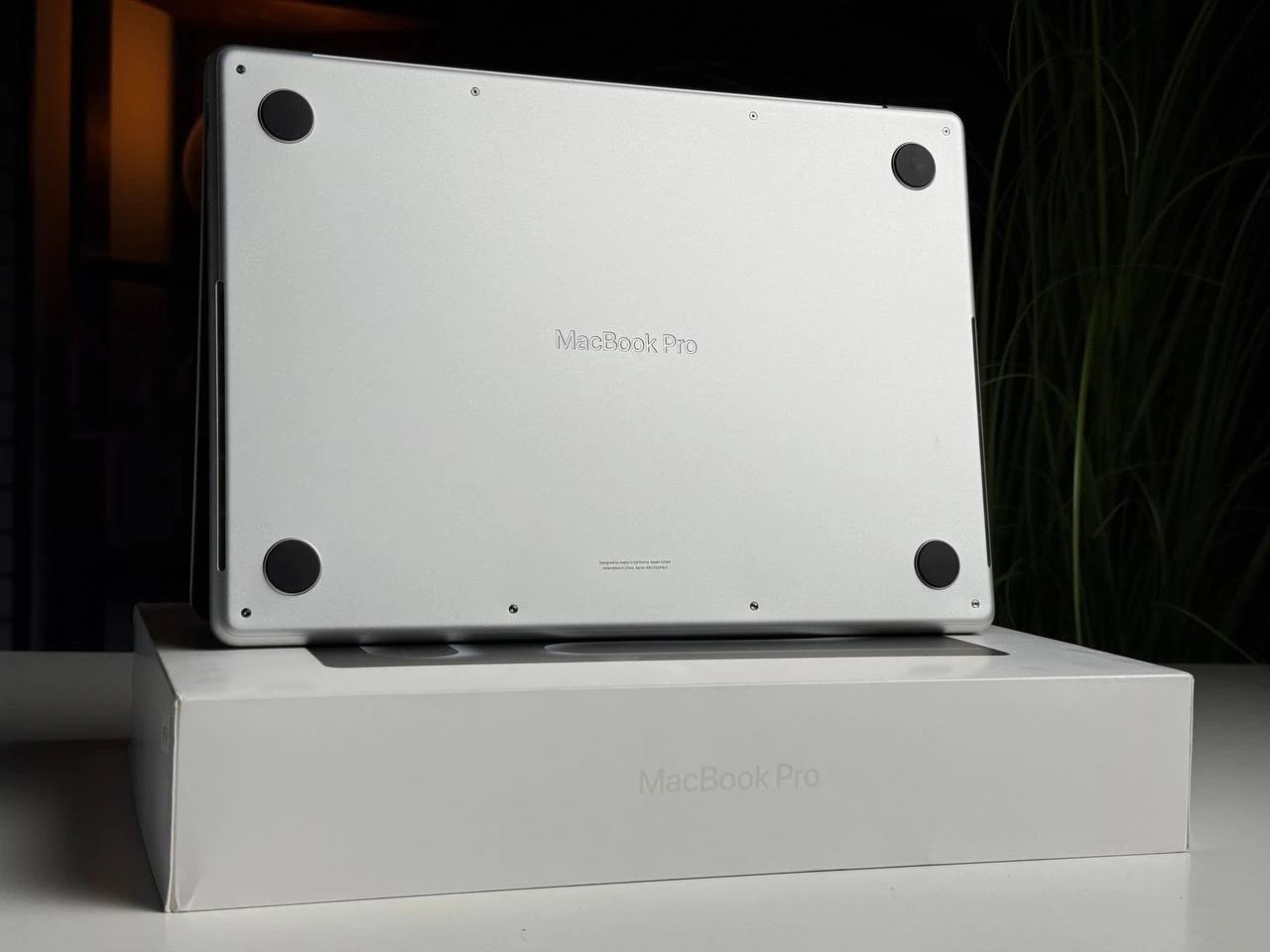 ВЖИВАНИЙ MacBook Pro 14" M3 Max/48GB/1TB Silver 2023 (Z1AX0029T) - Стан: гарний | Акумулятор: 100% | Комплектація: повний | Гарантія: 3 міс.