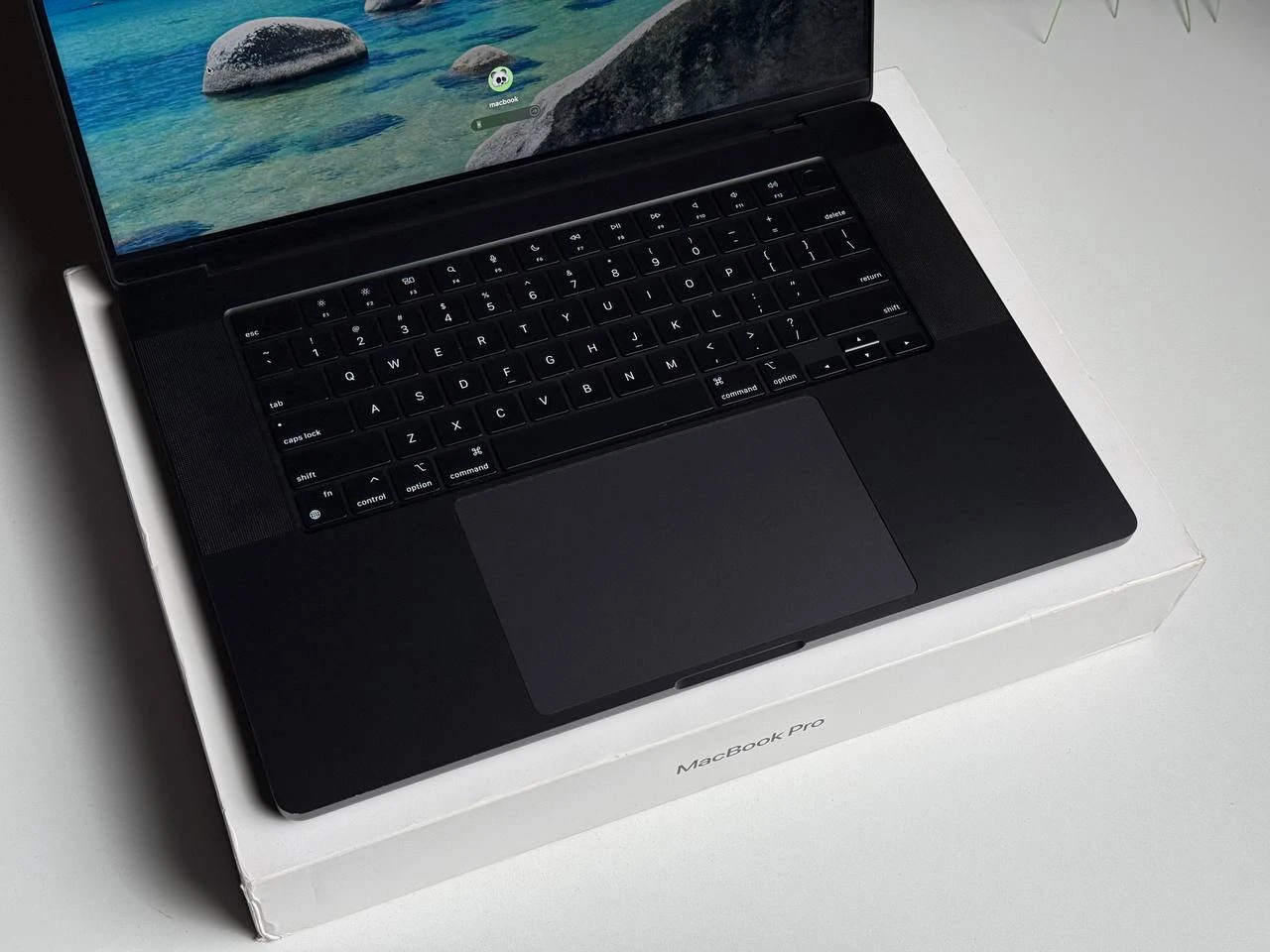 ВЖИВАНИЙ MacBook Pro 16" M3 Max/16CPU/40GPU/48GB/1TB Space Black 2023 (MUW63) - Стан: ідеальний | Акумулятор: 99% | Комплектація: повний | Гарантія: 3 міс.