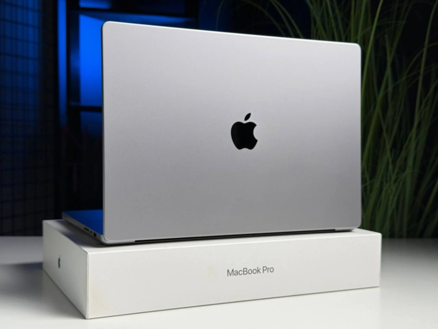 Б/У MacBook Pro 16" Space Gray (Z14V0016E) 2021 - US English - Состояние: хороший | Аккумулятор: 93% | Комплектация: полный | Гарантія: 3 мес.