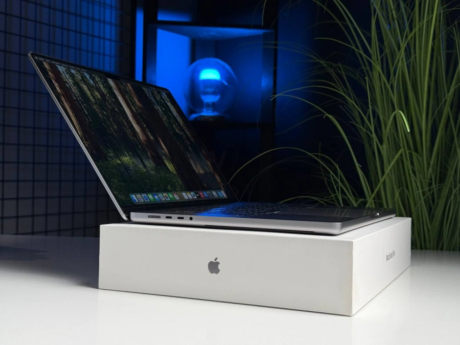 Б/У MacBook Pro 16" Space Gray (Z14V0016E) 2021 - US English - Состояние: хороший | Аккумулятор: 93% | Комплектация: полный | Гарантія: 3 мес.