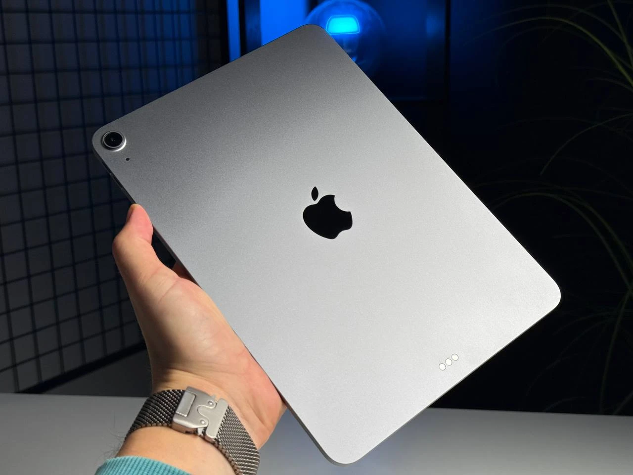 ВЖИВАНИЙ Планшет Apple iPad Air 11'' M3 2025 Wi-Fi 256GB Space Gray (MCA14) - Стан: гарний | Акумулятор: 100% | Комплектація: iPad, кабель, чохол | Гарантія: 3 міс.