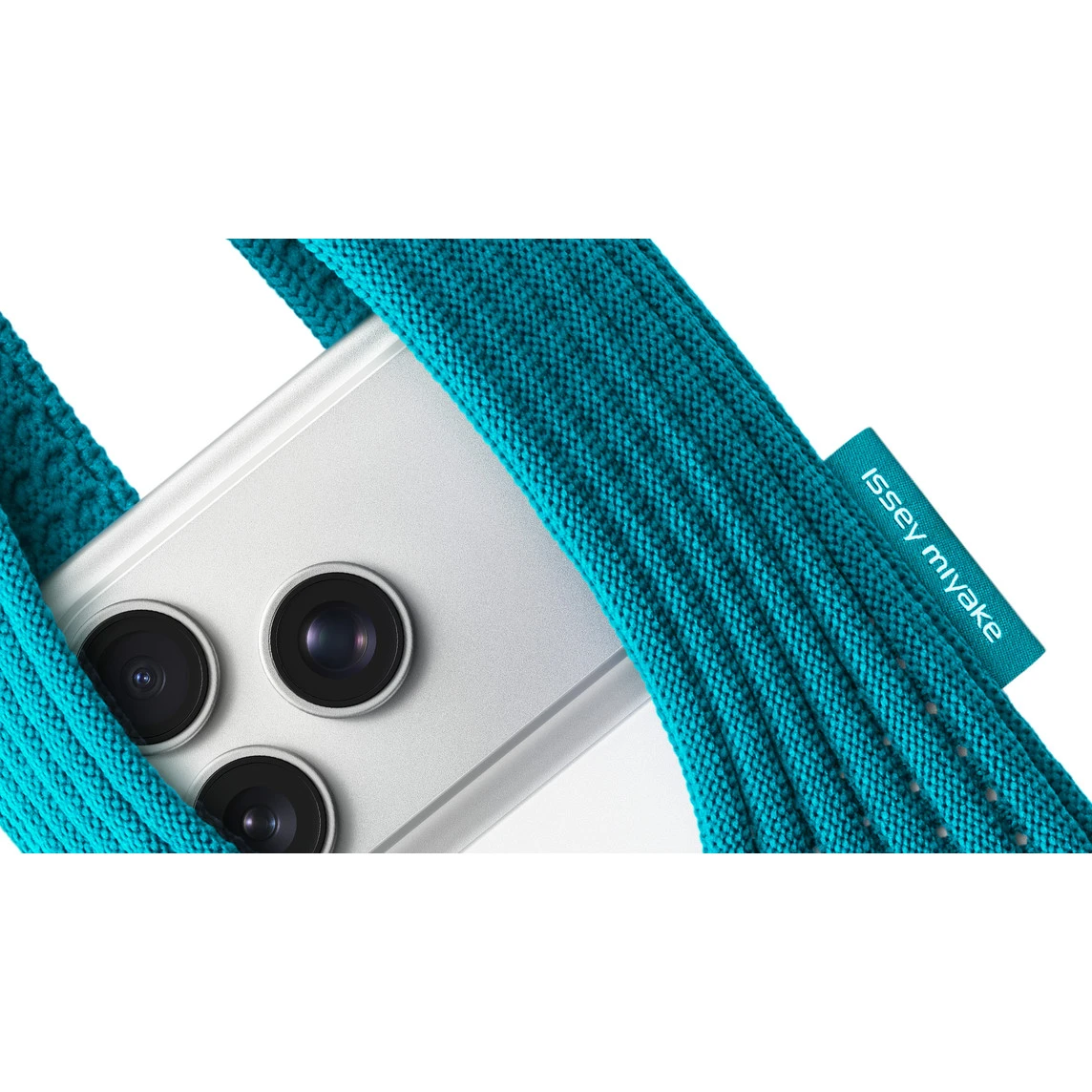 Дизайнерский чехол-сумка iPhone Pocket by ISSEY MIYAKE - Short - Peacock (NM58AG00173S)