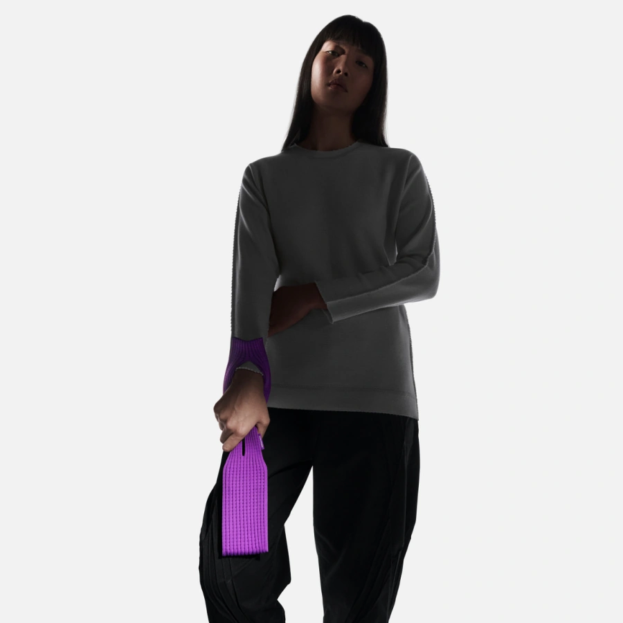Дизайнерський чохол-сумка iPhone Pocket by ISSEY MIYAKE - Short - Purple (NM58AG00181S)