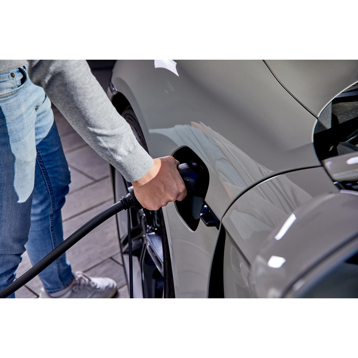 Кабель для зарядки електромобілів AEG 11190 Charging Cable Type 2 [7m, 32A, 480V, 15.36 kW, IP55] (4038373068101)