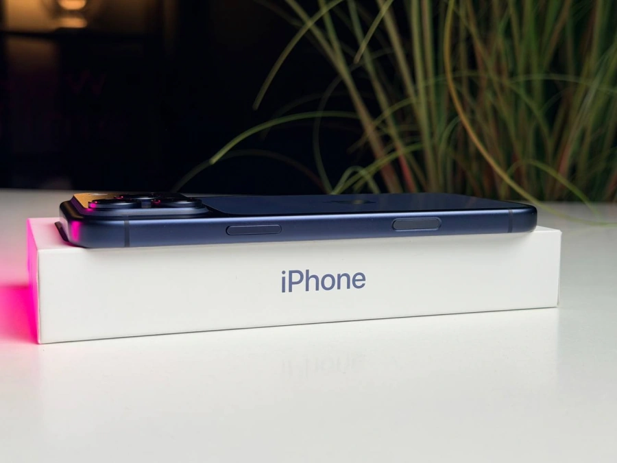 OPEN BOX Apple iPhone 17 Pro Max 256GB eSim Deep Blue (MFXJ4, MFYA4) - Стан: ідеальний, новий | Акумулятор: 100% | Комплектація: повний | Гарантія: 6 міс.