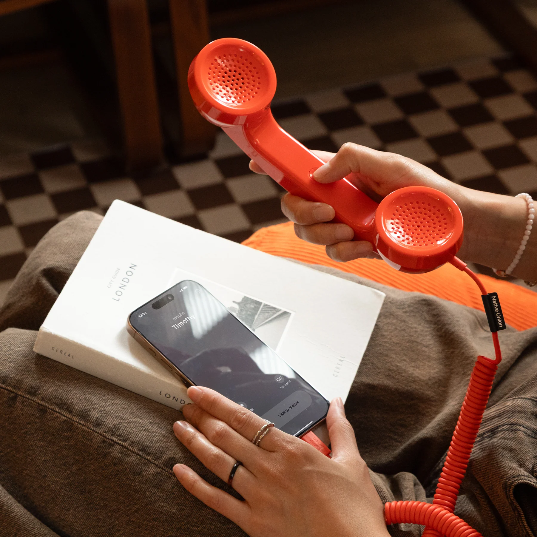 Ретро-трубка для смартфона/компьютера Native Union POP Phone - Alarm Red (POP-P-ARD)