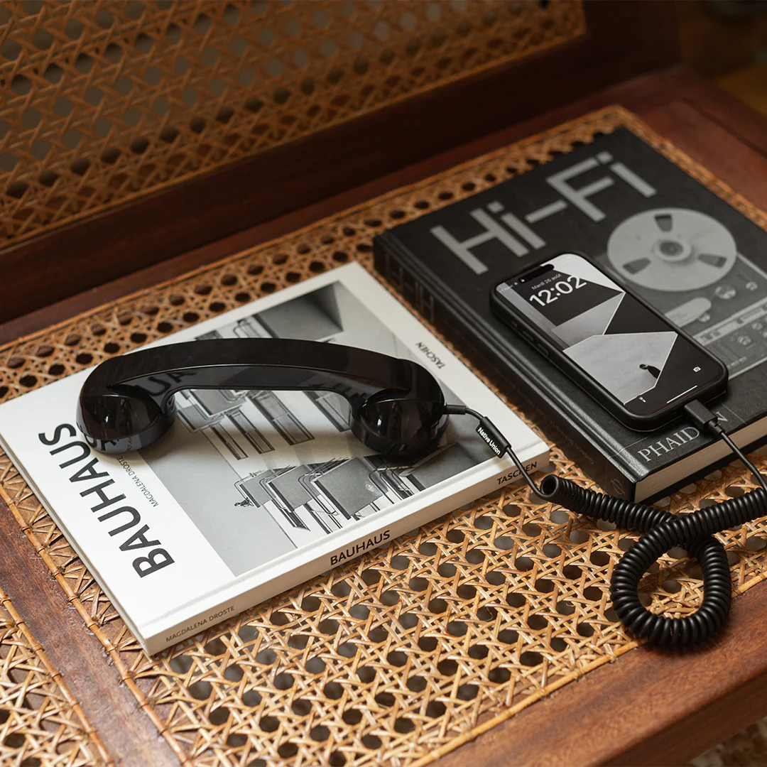 Ретро-трубка для смартфона/компьютера Native Union POP Phone - Black (POP-P-BLK)