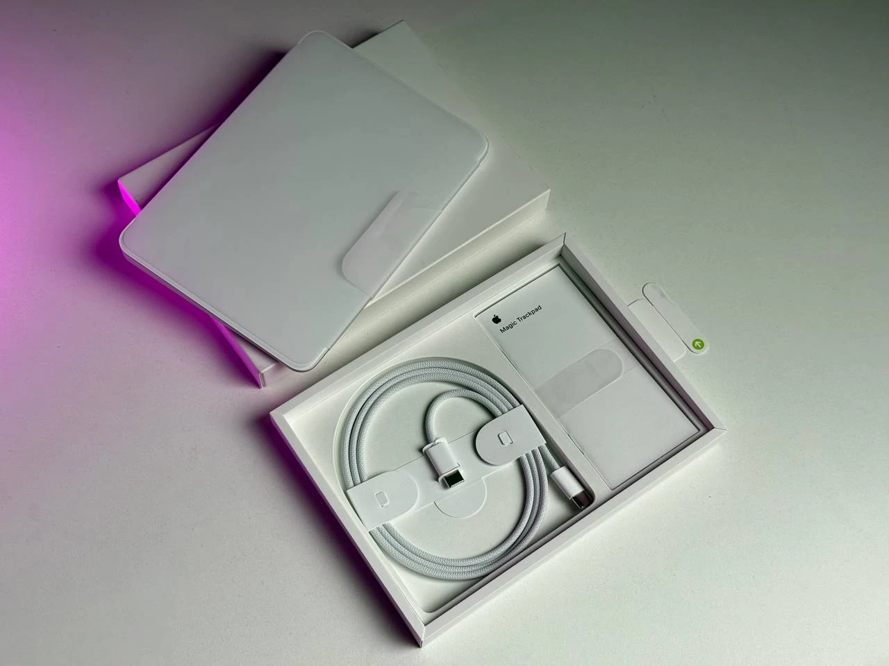 OPEN BOX Трекпад Apple Magic Trackpad [USB‑C] - White Multi-Touch Surface (MXK93) - Стан: новий | Акумулятор: 100% | Комплектація: повний | Гарантія: 3 міс.