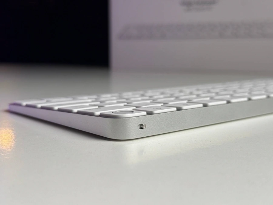 ВІТРИННА Клавіатура Apple Magic Keyboard with Touch ID for Mac models with Apple silicon [USB–C] - US English (MXCK3) - Стан: гарний | Акумулятор: 100% | Комплект: повний | Гарантія: 3 міс.