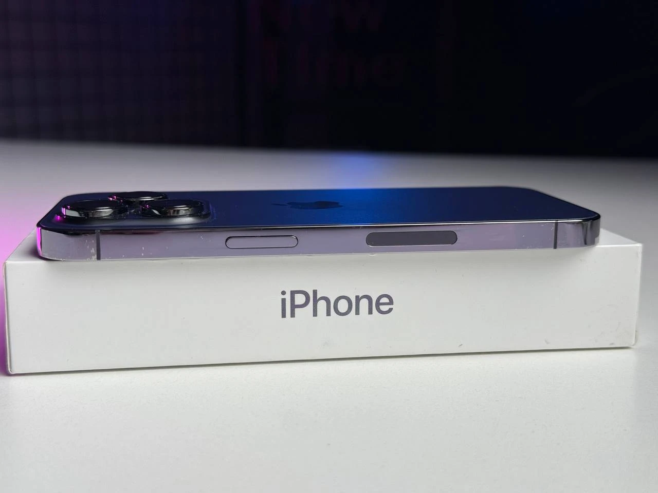 ВЖИВАНИЙ Apple iPhone 14 Pro 256GB Deep Purple eSim (MQ1D3) - Стан: гарний (мінялось скло) | Акумулятор: 100% | Комплектація: повний | Гарантія: 3 міс.