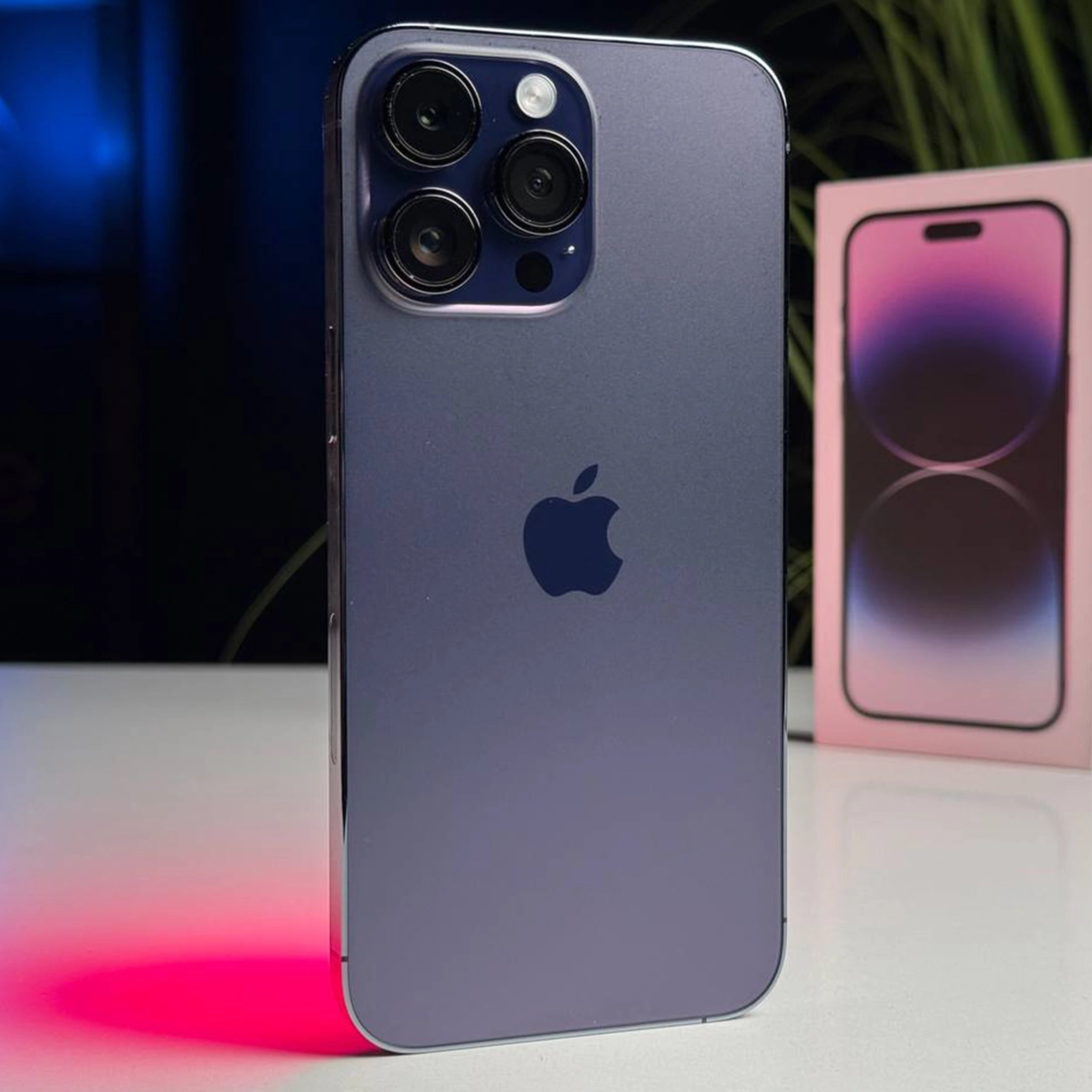 ВЖИВАНИЙ Apple iPhone 14 Pro Max 256GB Deep Purple eSim (MQ8W3) - Стан: гарний | Акумулятор: 86% | Комплектація: повний | Гарантія: 3 міс.