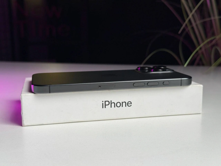 Б/У Apple iPhone 15 Pro Max 256GB Black Titanium (MU773) - Состояние: хорошее | Аккумулятор: 88% | Комплектация: полный | Гарантия: 3 мес.