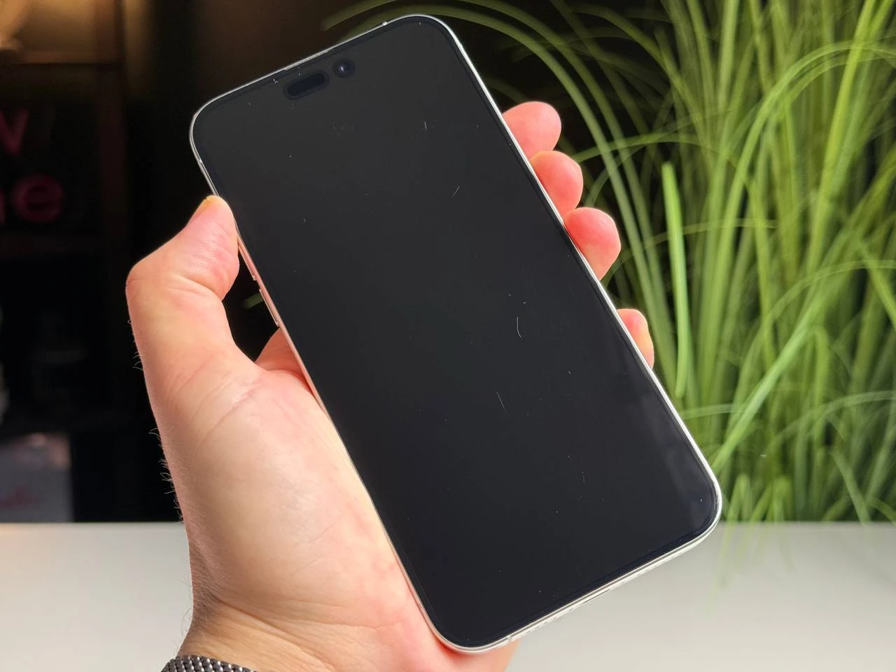 Б/У Apple iPhone 15 Pro Max 256GB Natural Titanium eSim (MU683) - Состояние: хорошее | Аккумулятор: 89% | Комплектация: полный | Гарантия: 3 мес.