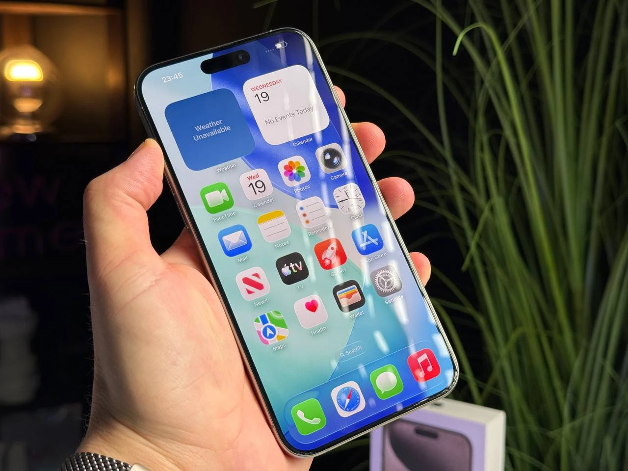 Б/У Apple iPhone 15 Pro Max 256GB Natural Titanium (MU793) - Состояние: хорошее | Аккумулятор: 100% | Комплектация: полный | Гарантия: 3 мес.