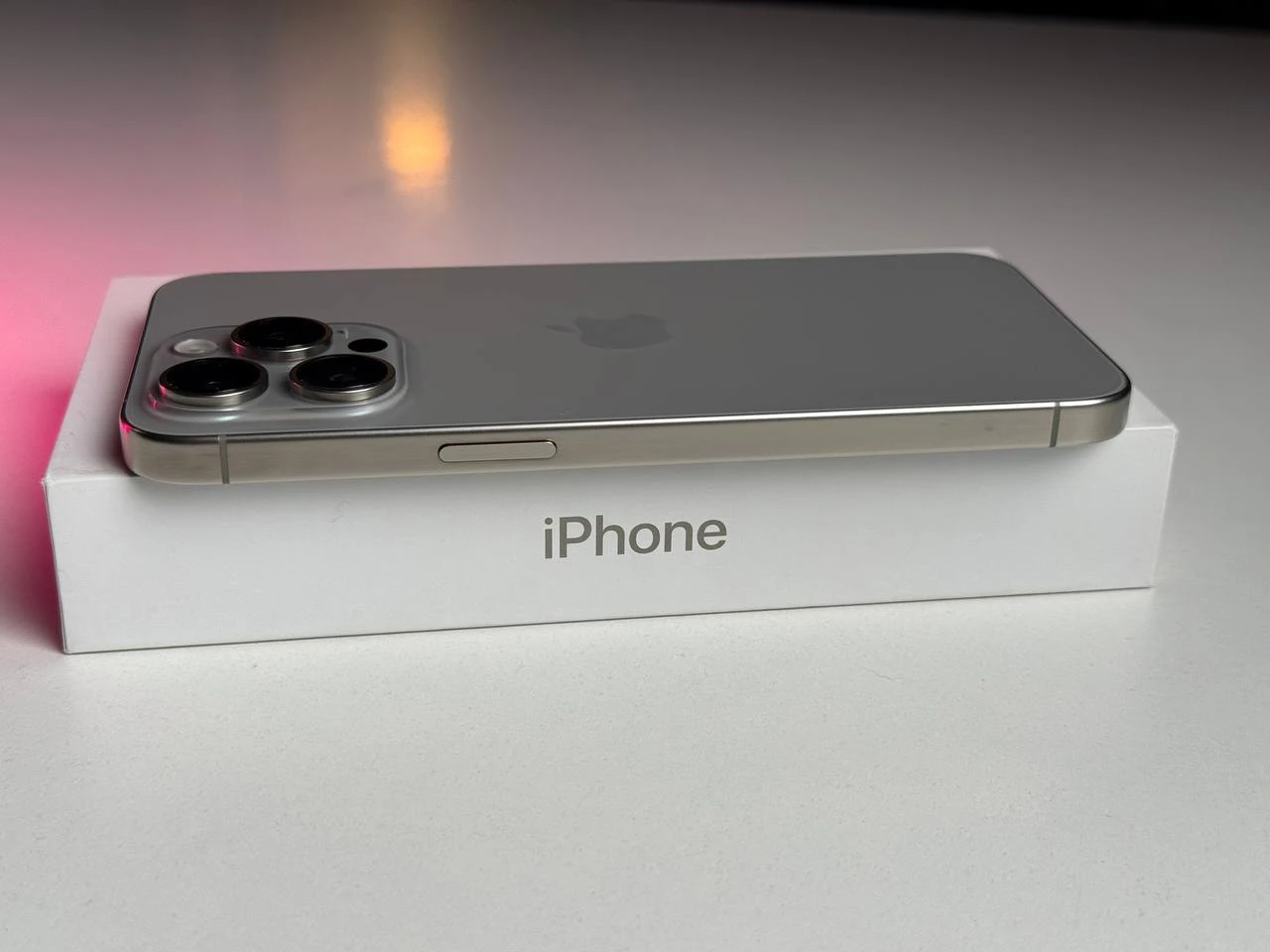 Б/У Apple iPhone 15 Pro Max 256GB Natural Titanium (MU793) - Состояние: хорошее | Аккумулятор: 100% | Комплектация: полный | Гарантия: 3 мес.