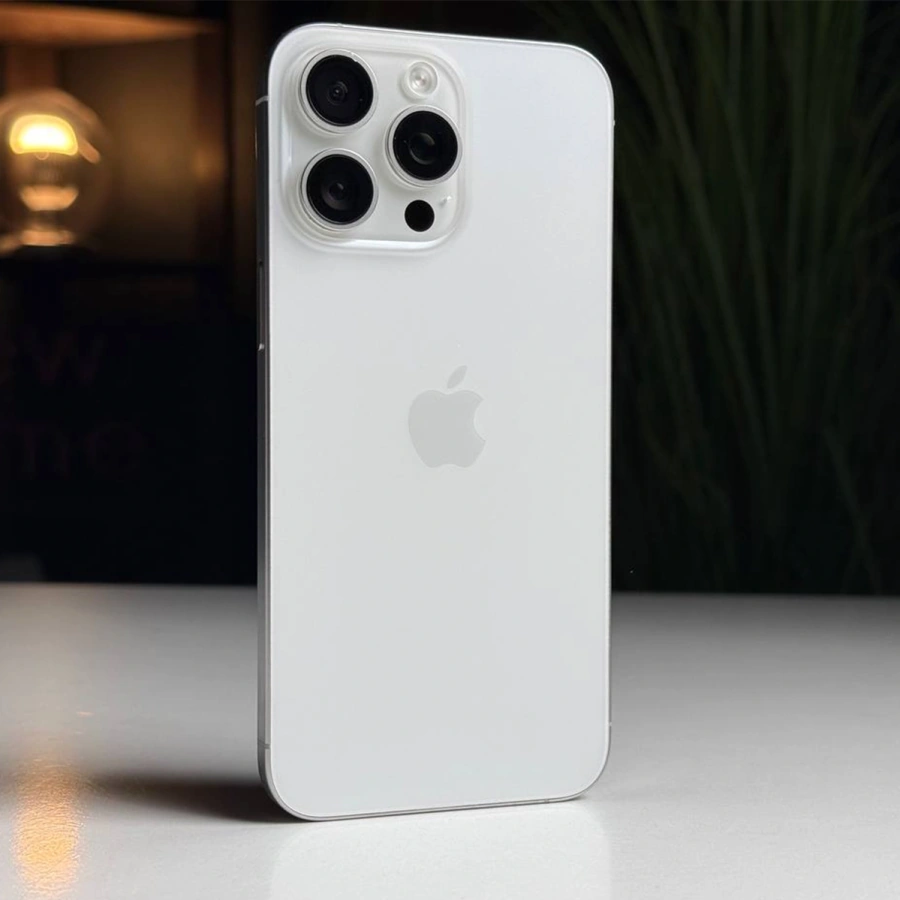 ВЖИВАНИЙ Apple iPhone 15 Pro Max 512GB White Titanium (MU7D3) - Стан: гарний | Акумулятор: 84% | Комплектація: повний | Гарантія: 3 міс.