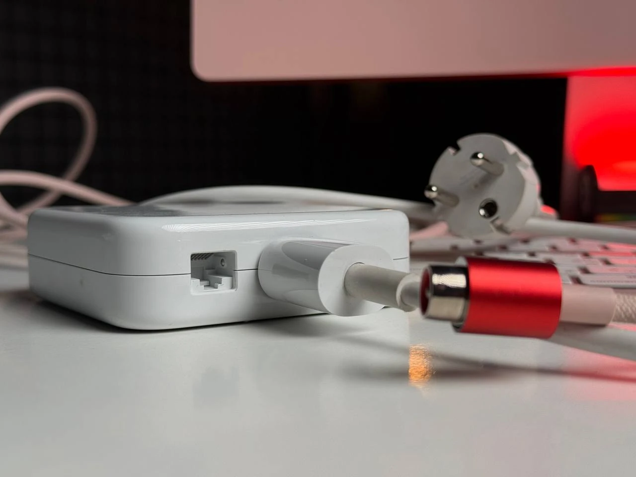 Б/У iMac 24" 4.5K Retina display Pink M1/8GB/256SSD (MGPM3) 2021 - Состояние: хорошее | Комплектация: полный | Гарантия: 3 мес.