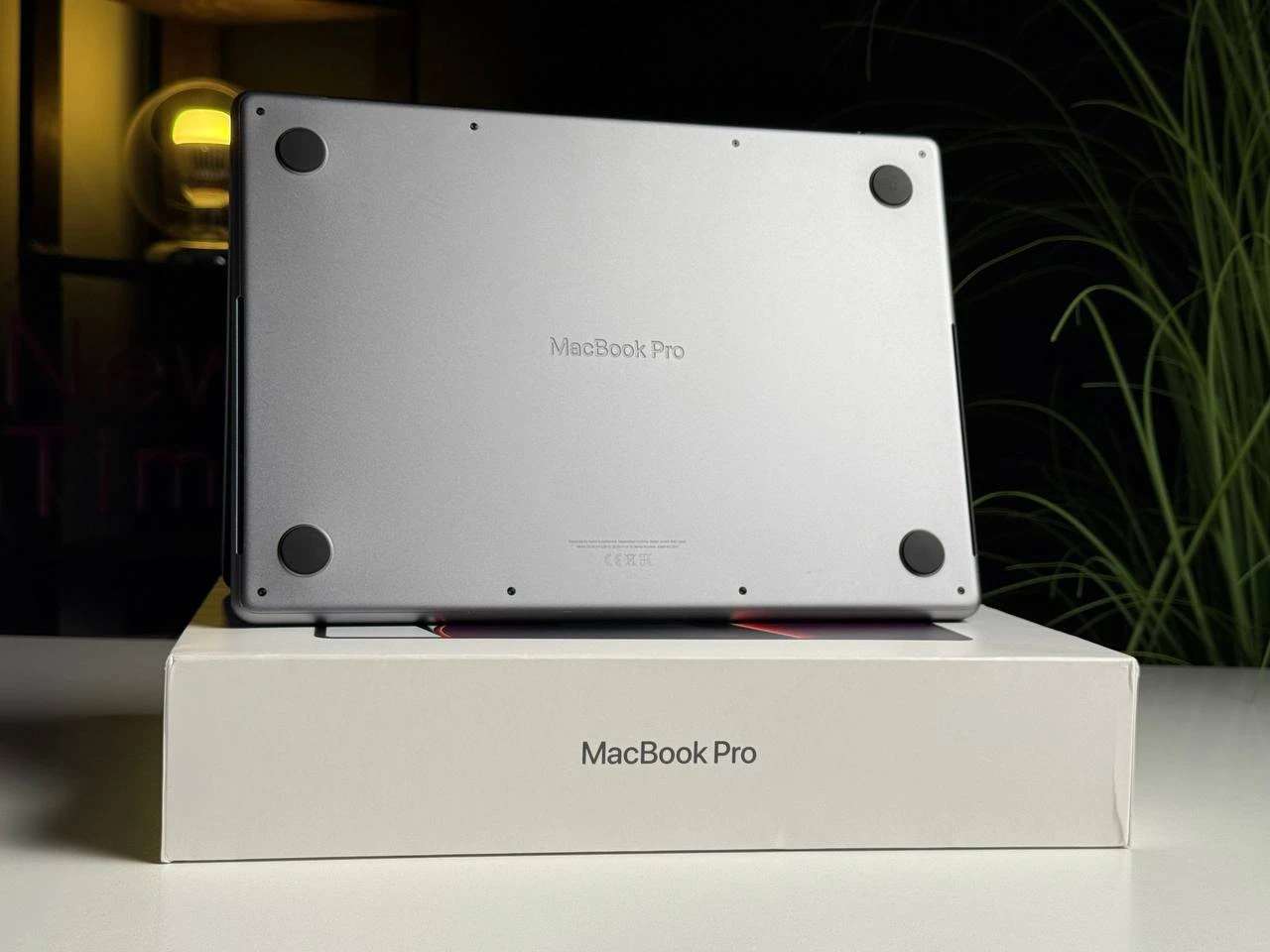 Б/У MacBook Pro 14" Space Gray (MKGP3) 2021 - Состояние: хорошее | Аккумулятор: 84% | Комплектация: полный | Гарантия: 3 мес.