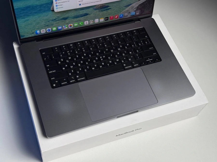 Б/У MacBook Pro 16 Space Gray M1 Pro/32GB/512SSD (Z14V0016E) 2021 - Состояние: хорошее | Аккумулятор: 88% | Комплектация: полный | Гарантия: 3 мес.