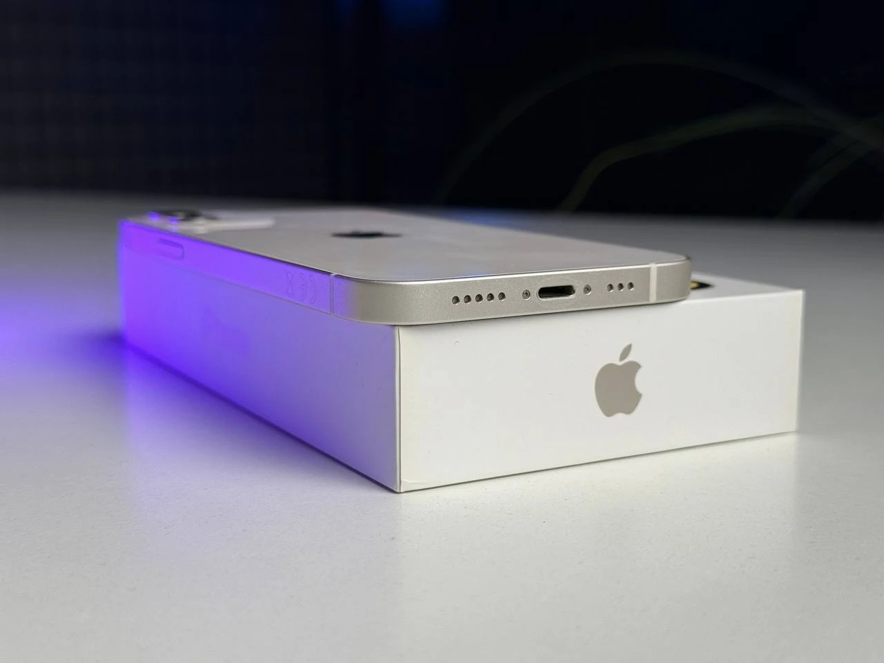 ВЖИВАНИЙ Apple iPhone 12 128GB White (MGHD3, MGJC3) - Стан: гарний | Акумулятор: 100% | Комплектація: повний | Гарантія: 3 міс.