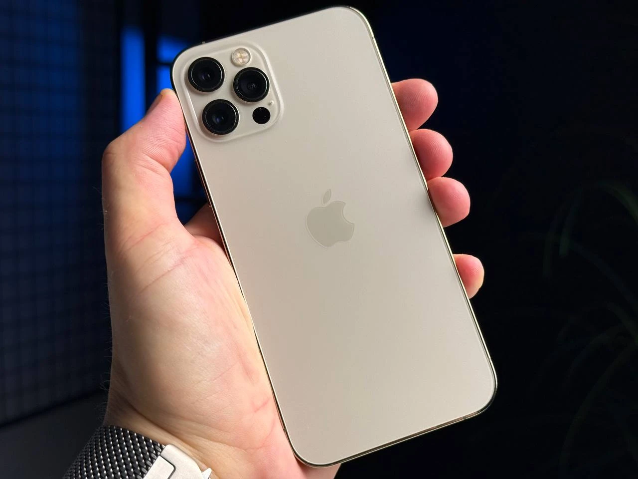 ВЖИВАНИЙ Apple iPhone 12 Pro 128GB Gold (MGLQ3, MGMM3) - Стан: гарний | Акумулятор: 100% | Комплектація: повний | Гарантія: 3 міс.